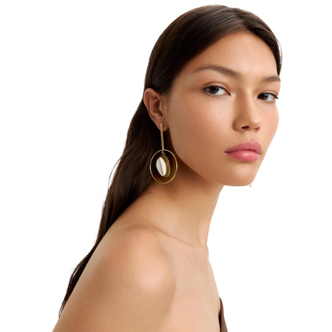 Женские золотые серьги Parfois артикул 237768 _WT FW2025 Фото ракурс 4 - Женские золотые серьги Parfois артикул 237768 _WT FW2025