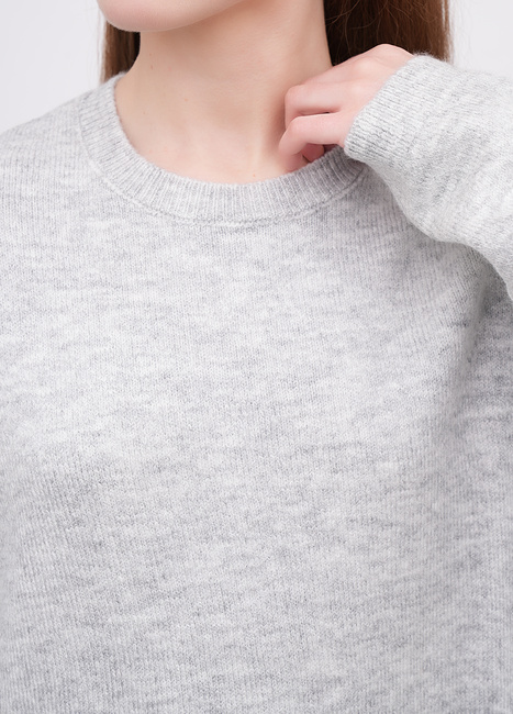 Фото ракурс 4 - Женский серый свитер EQUILIBRI артикул W342 082 000 Grey FW2025
