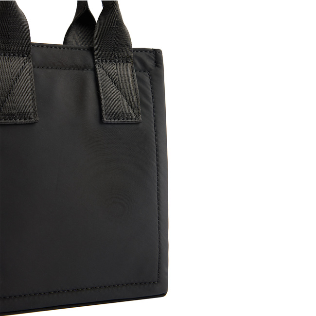 Женская черная сумка Parfois артикул 228104 _BK SS2025 Фото ракурс 3 - Женская черная сумка Parfois артикул 228104 _BK SS2025