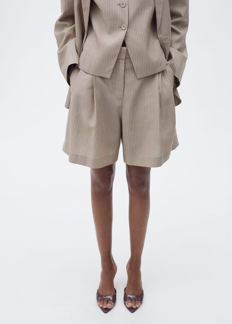 Жіночі коричневі шорти Mango артикул 87087186 35 8 season Фото ракурс 1 - Жіночі коричневі шорти Mango артикул 87087186 35 8 season