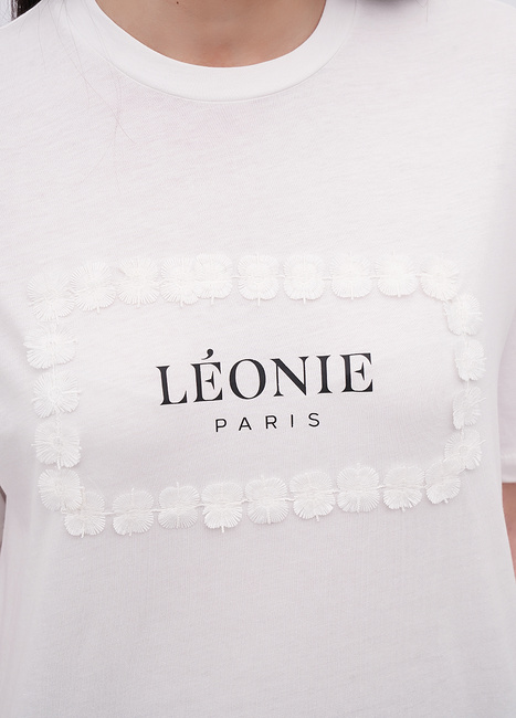 Жіноча біла футболка EQUILIBRI артикул W213 100 000 White FW2025 Фото ракурс 4 - Жіноча біла футболка EQUILIBRI артикул W213 100 000 White FW2025