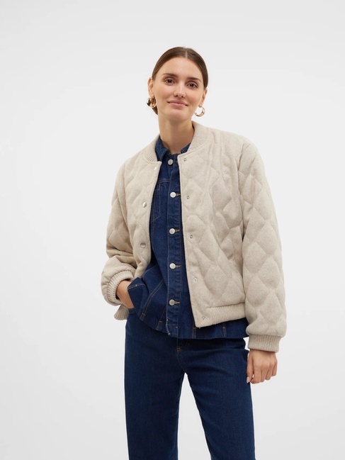 Женская бежевая куртка Vero Moda артикул 10315192 Oatmeal FW2025 Фото ракурс 1 - Женская бежевая куртка Vero Moda артикул 10315192 Oatmeal FW2025