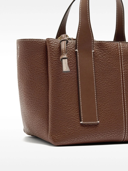 Фото ракурс 4 - Женская коричневая сумка Parfois артикул 2371451 BNL FW2025