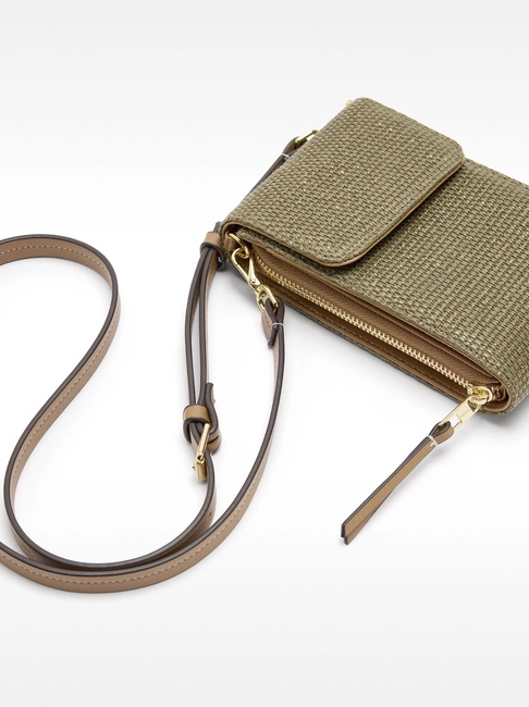 Фото ракурс 3 - Жіночий зелений чохол Parfois артикул 230457 _KK SS2025