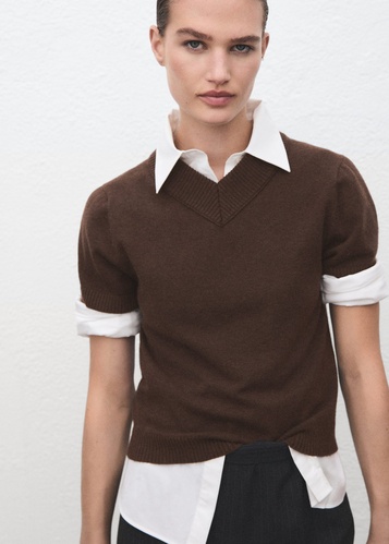 Фото ракурс 1 - Жіночий коричневий джемпер Mango артикул 17007821 32 1 season