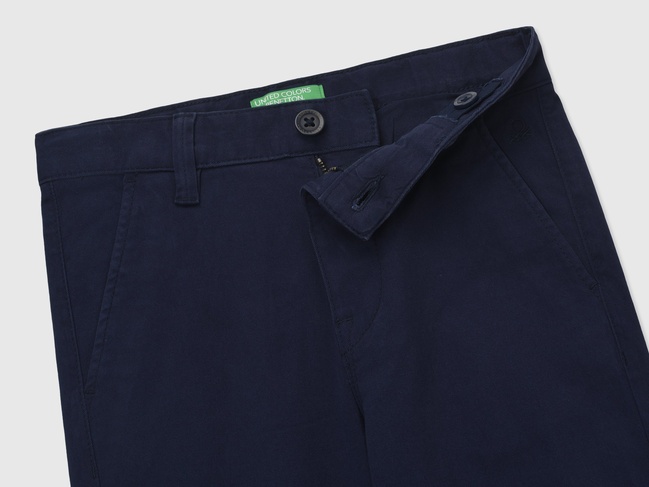 Фото ракурс 3 - Сині штани для хлопчиків Benetton артикул 4HM6CF04X.G 252 25A