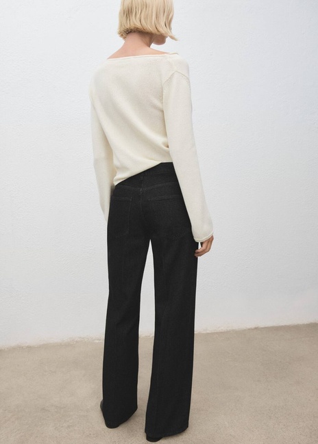 Фото ракурс 2 - Жіночі чорні джинси Mango артикул 17046744 99 1 season