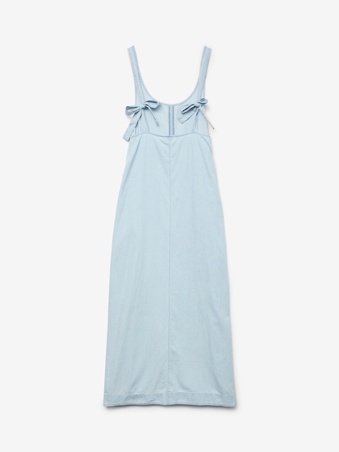Женское синее платье Vero Moda артикул 10330477 LIGHT BLUE DENIM SS2025 Фото ракурс 4 - Женское синее платье Vero Moda артикул 10330477 LIGHT BLUE DENIM SS2025