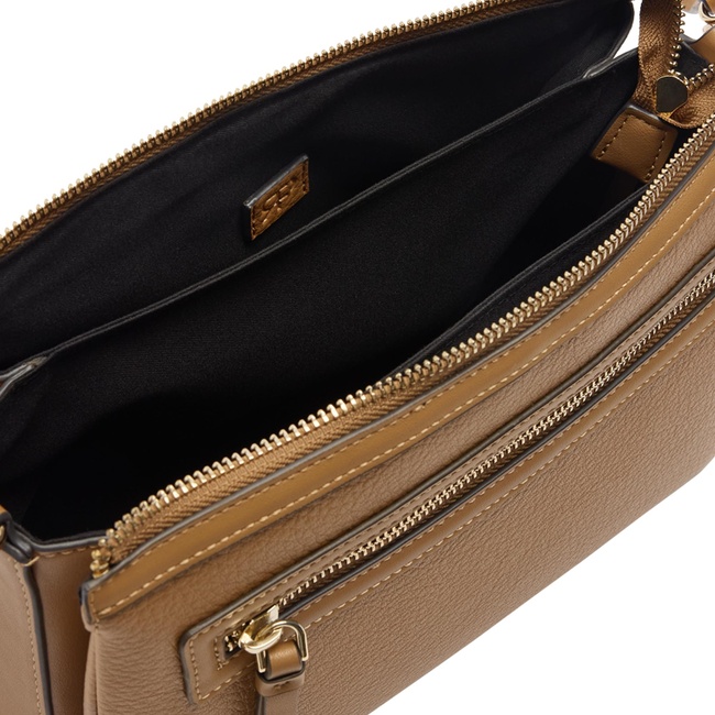 Жіноча коричнева сумка Parfois артикул 235068 _CA FW2025 Фото ракурс 4 - Жіноча коричнева сумка Parfois артикул 235068 _CA FW2025