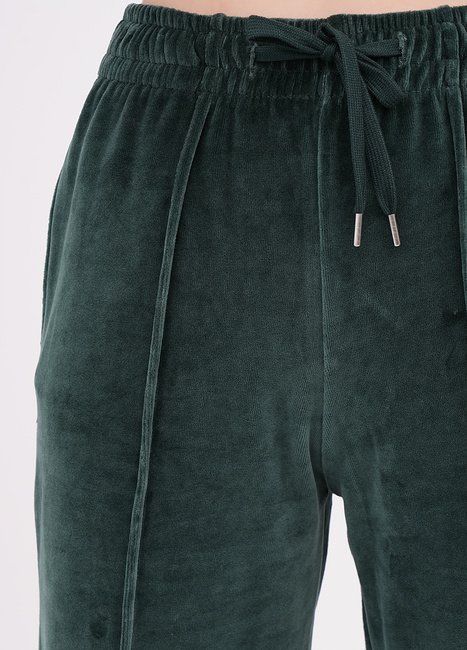 Жіночі зелені штани EQUILIBRI артикул W291 042 200 Green FW2025 Фото ракурс 4 - Жіночі зелені штани EQUILIBRI артикул W291 042 200 Green FW2025