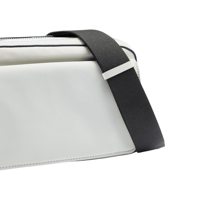 Жіноча молочна сумка Parfois артикул 241306 _IC FW2025 Фото ракурс 3 - Жіноча молочна сумка Parfois артикул 241306 _IC FW2025