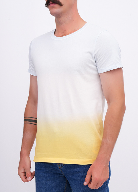 Фото ракурс 3 - Мужская желто-белая футболка Lee Cooper артикул LCM251-1064 PANNA COTTA FW2025