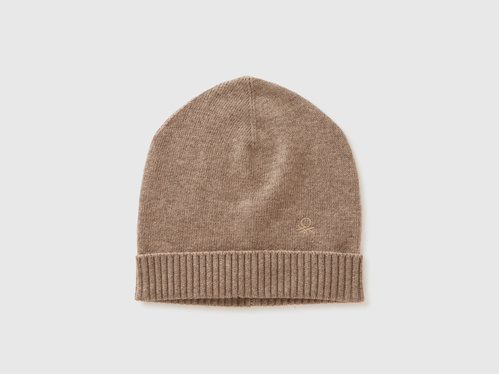 Фото ракурс 1 - Жіноча коричнева шапка Benetton артикул 122HDA013 81F 25A