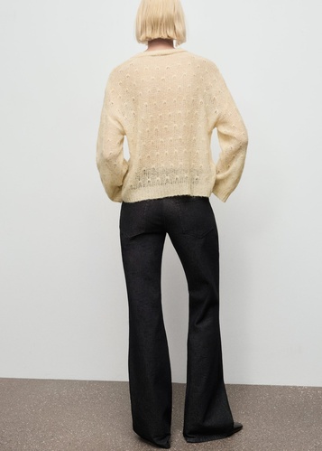 Фото ракурс 2 - Женский молочный джемпер Mango артикул 17007837 05 1 season