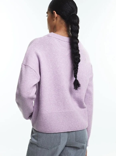 Фото ракурс 4 - Жіночий фіолетовий светр Parfois артикул 215522 _LL SS2024