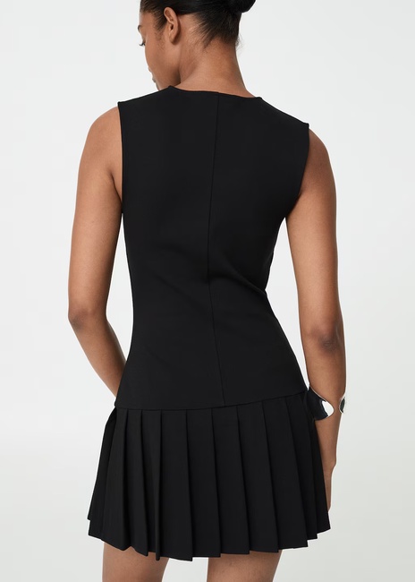 Жіноча чорна сукня Mango артикул 17994102 99 1 season Фото ракурс 2 - Жіноча чорна сукня Mango артикул 17994102 99 1 season