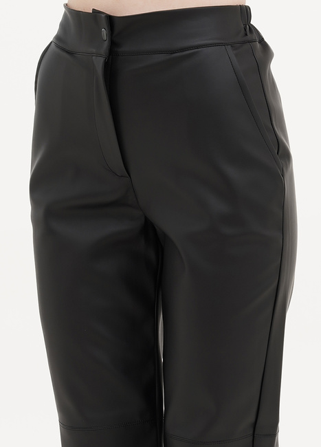 Фото ракурс 3 - Женские разноцветные штаны EQUILIBRI артикул TSV Pant Leather Black SS2024