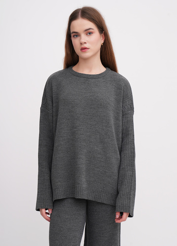Фото ракурс 1 - Жіночий сірий светр EQUILIBRI артикул W391 057 100 Graphite FW2025
