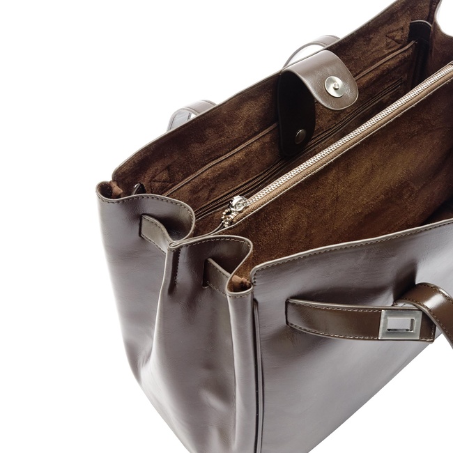 Женская коричневая сумка Parfois артикул 238835 _BN FW2025 Фото ракурс 4 - Женская коричневая сумка Parfois артикул 238835 _BN FW2025