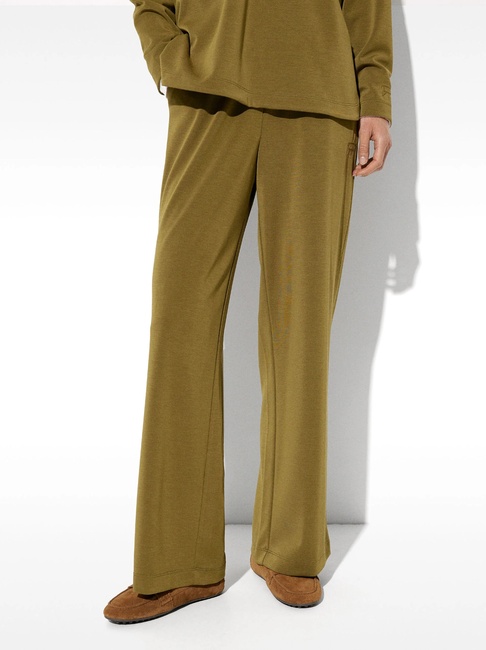 Жіночі зелені штани Parfois артикул 224864 _KK FW2025 Фото ракурс 1 - Жіночі зелені штани Parfois артикул 224864 _KK FW2025