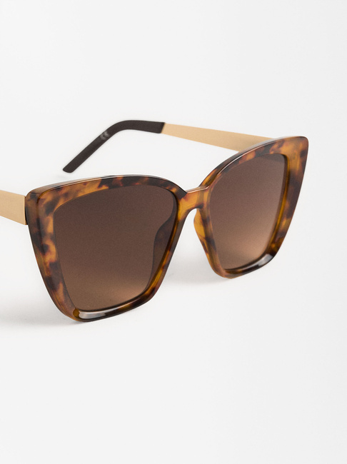 Женские коричневые очки Parfois артикул 1703242 BNU SS2025 Фото ракурс 2 - Женские коричневые очки Parfois артикул 1703242 BNU SS2025