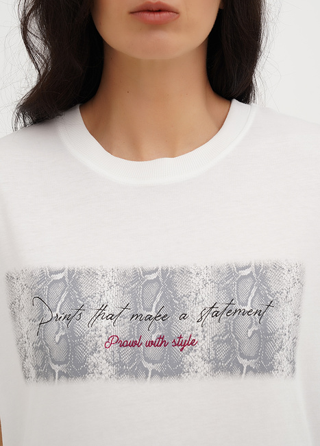 Фото ракурс 4 - Жіноча біла футболка EQUILIBRI артикул W213 089 000 White SS2025