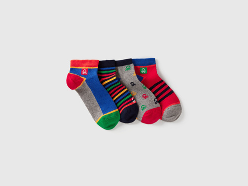 Фото ракурс 1 - Разноцветные носки Benetton для мальчиков артикул 6AO50704G 901 25A