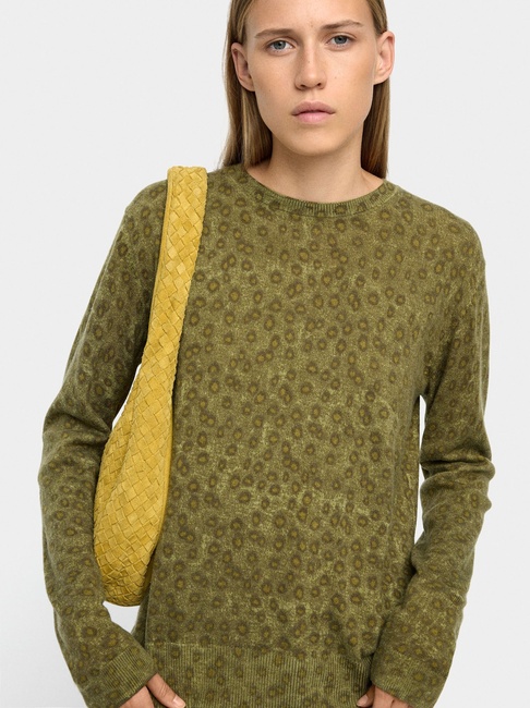 Фото ракурс 1 - Женский зеленый свитер Parfois артикул 238083 _GN FW2025