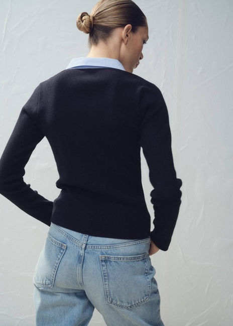 Женский синий джемпер Mango артикул 27051330 56 2 season Фото ракурс 2 - Женский синий джемпер Mango артикул 27051330 56 2 season